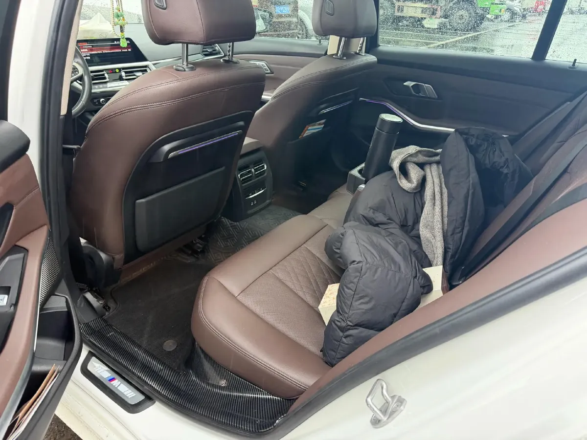 2022 BMW 3 Series 2.0T 184HP L4 8AT,autocango,china used car exporter,china ev exporter,chinese used car exporter,chinese used ev exporter