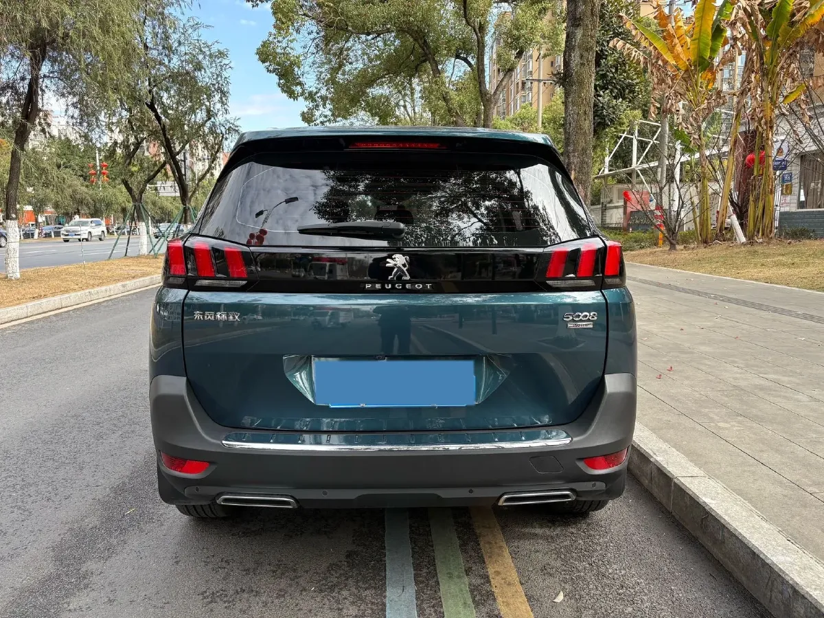 2019 Peugeot 5008 1.6T 167HP L4 6AT,autocango,china used car exporter,china ev exporter,chinese used car exporter,chinese used ev exporter