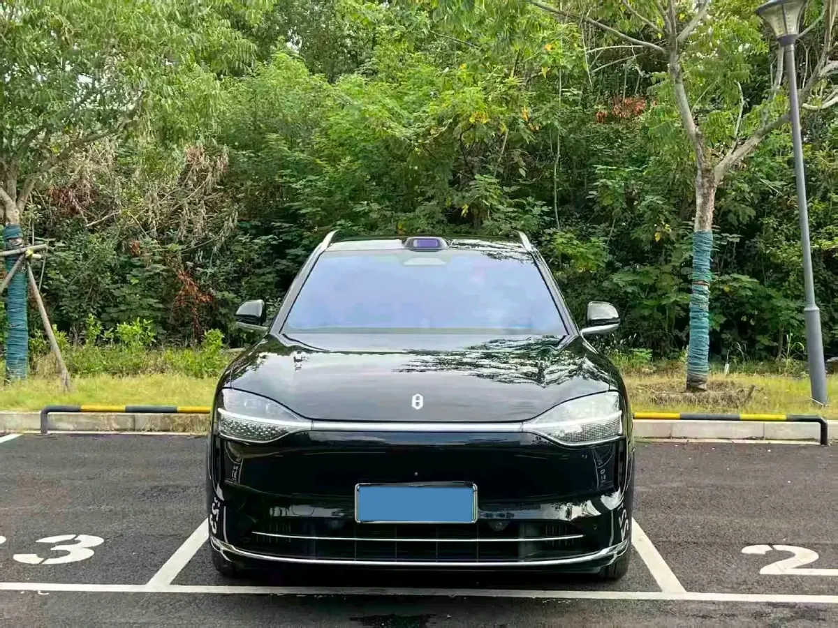 2024 AITO AITO M9 1.5T 152HP L4 REEV 42KWH,autocango,china used car exporter,china ev exporter,chinese used car exporter,chinese used ev exporter