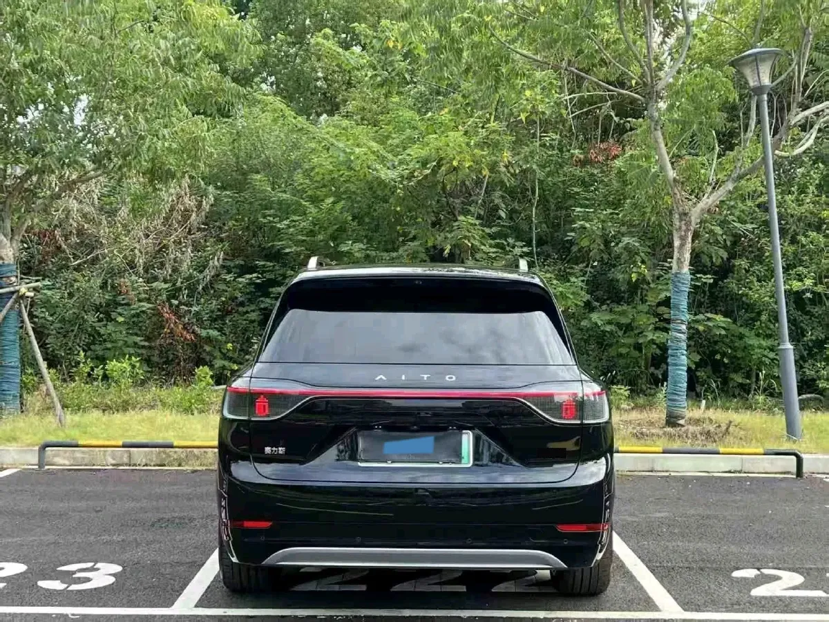 2024 AITO AITO M9 1.5T 152HP L4 REEV 42KWH,autocango,china used car exporter,china ev exporter,chinese used car exporter,chinese used ev exporter