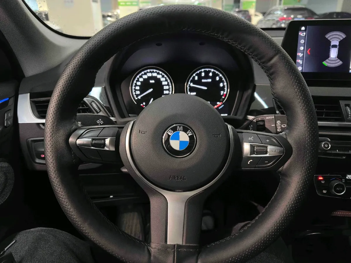 2021 BMW X1 1.5T 140HP L3 7DCT,autocango,china used car exporter,china ev exporter,chinese used car exporter,chinese used ev exporter