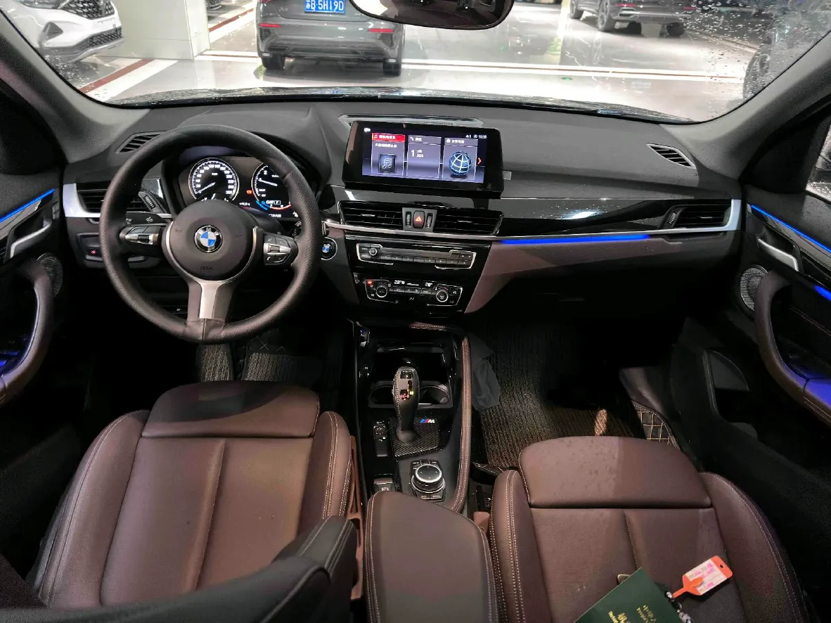 2021 BMW X1 1.5T 140HP L3 7DCT,autocango,china used car exporter,china ev exporter,chinese used car exporter,chinese used ev exporter