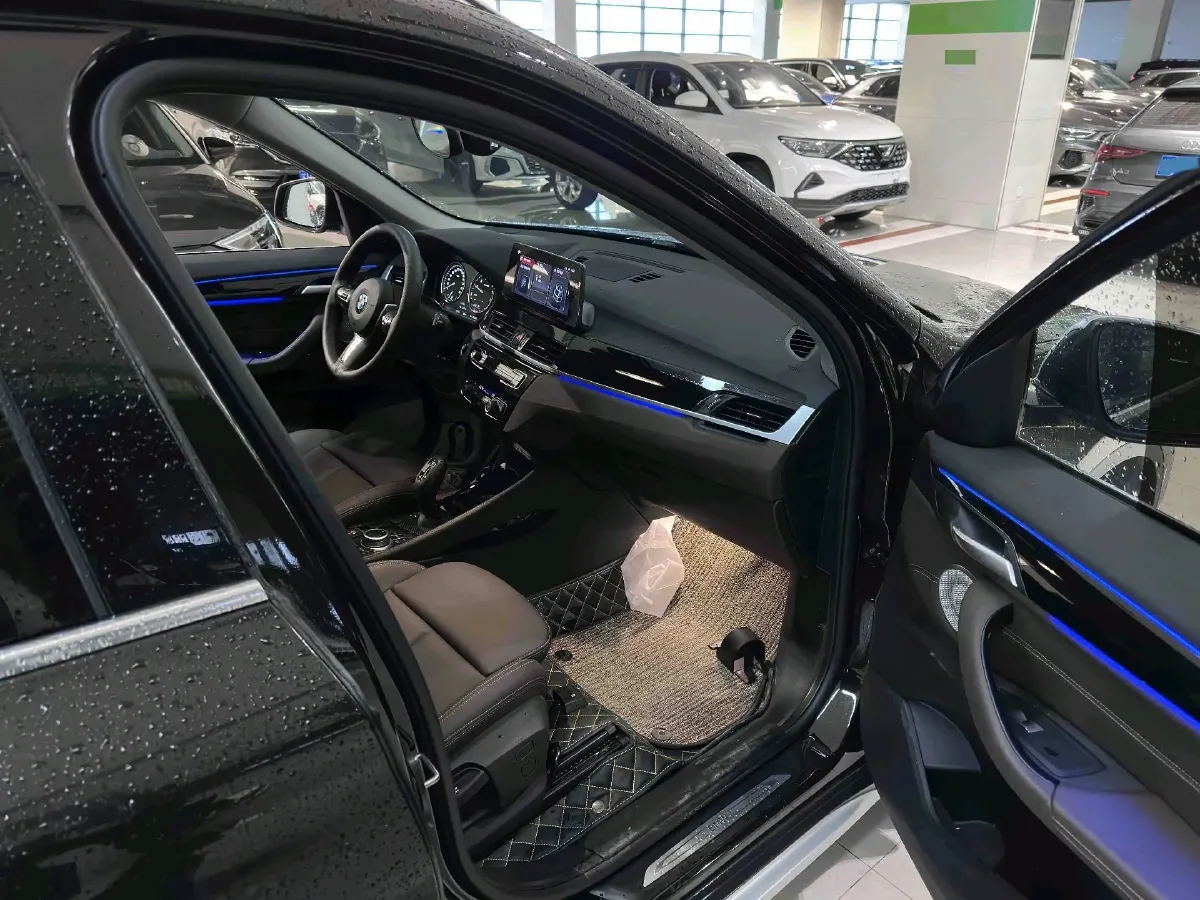 2021 BMW X1 1.5T 140HP L3 7DCT,autocango,china used car exporter,china ev exporter,chinese used car exporter,chinese used ev exporter