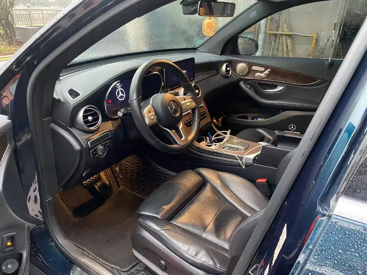 2020 Mercedes-Benz GLC Class 2.0T 197HP L4 9AT,autocango,china used car exporter,china ev exporter,chinese used car exporter,chinese used ev exporter