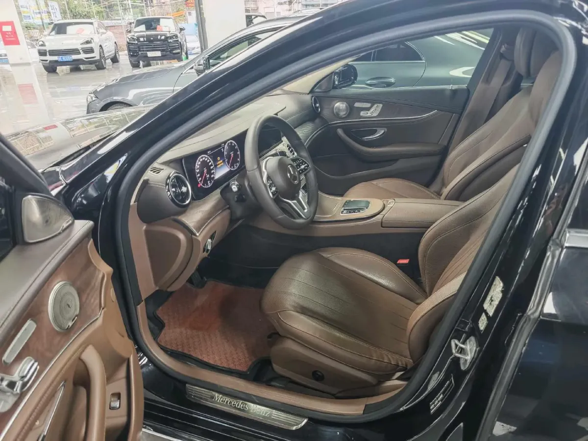 2020 Mercedes-Benz E Class 2.0T 258HP L4 9AT,autocango,china used car exporter,china ev exporter,chinese used car exporter,chinese used ev exporter