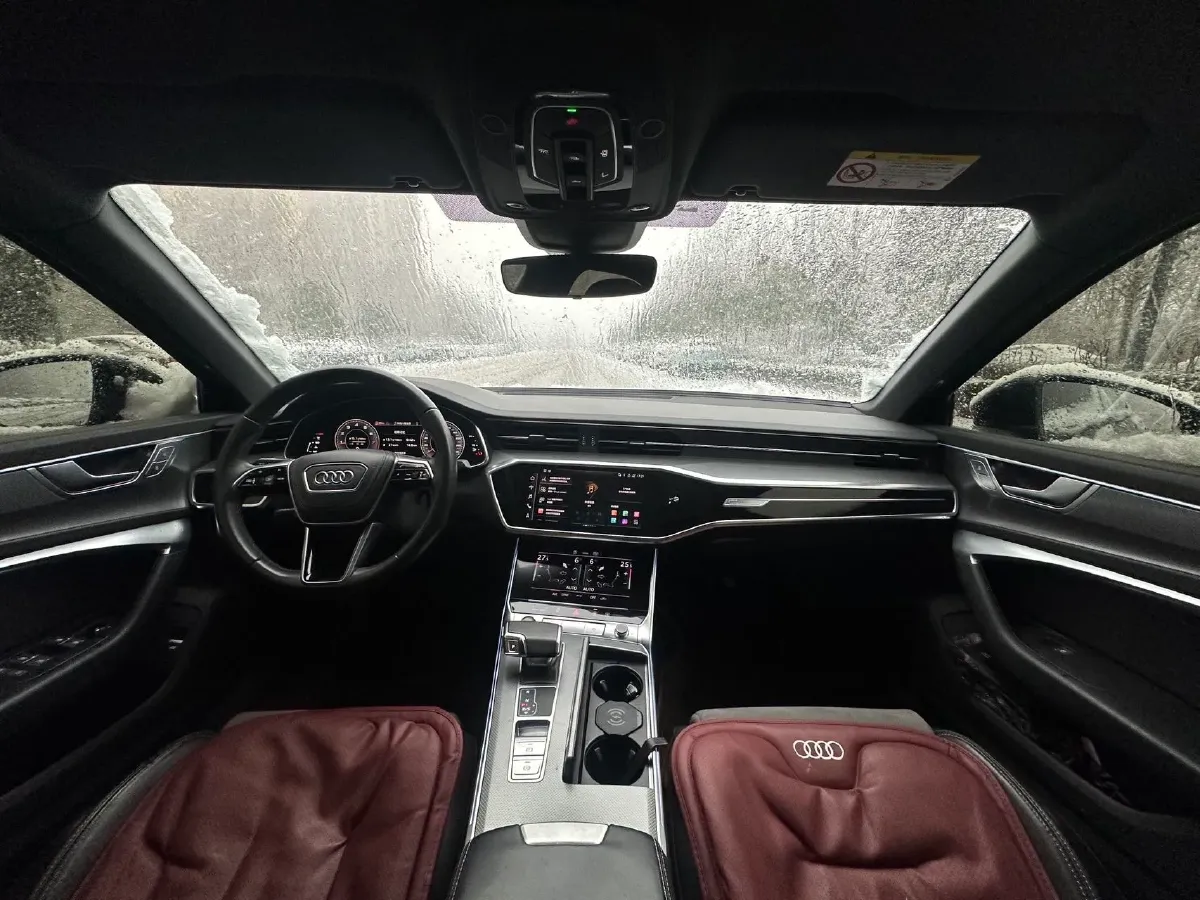 2023 Audi A6L 2.0T 245HP L4 7DCT,autocango,china used car exporter,china ev exporter,chinese used car exporter,chinese used ev exporter