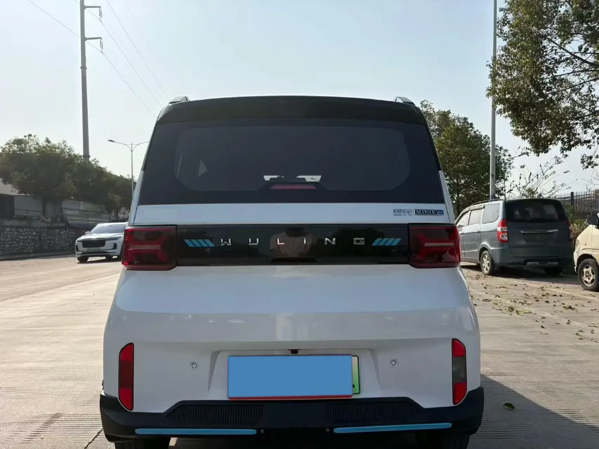 2022 WuLing HongGuang MINI EV BEV 26.5KWH,autocango,china used car exporter,china ev exporter,chinese used car exporter,chinese used ev exporter