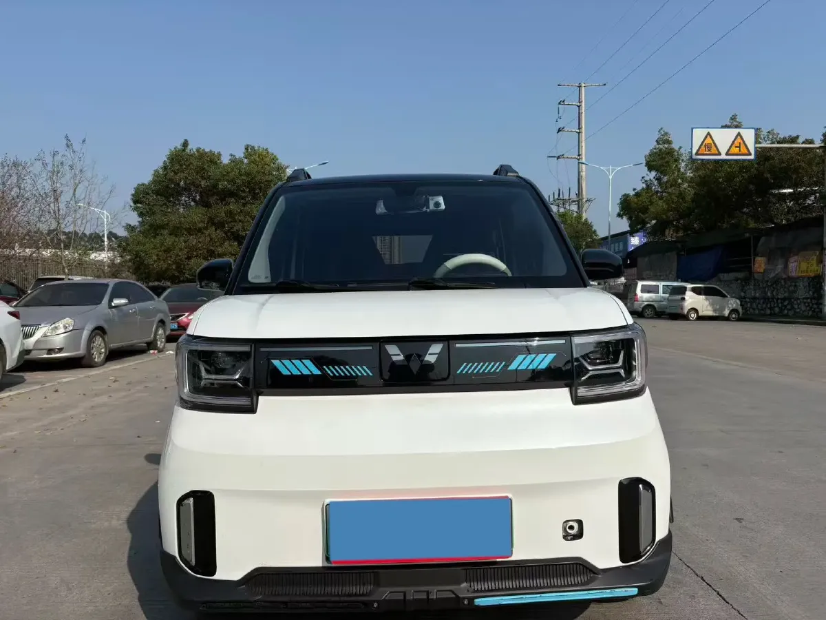 2022 WuLing HongGuang MINI EV BEV 26.5KWH,autocango,china used car exporter,china ev exporter,chinese used car exporter,chinese used ev exporter