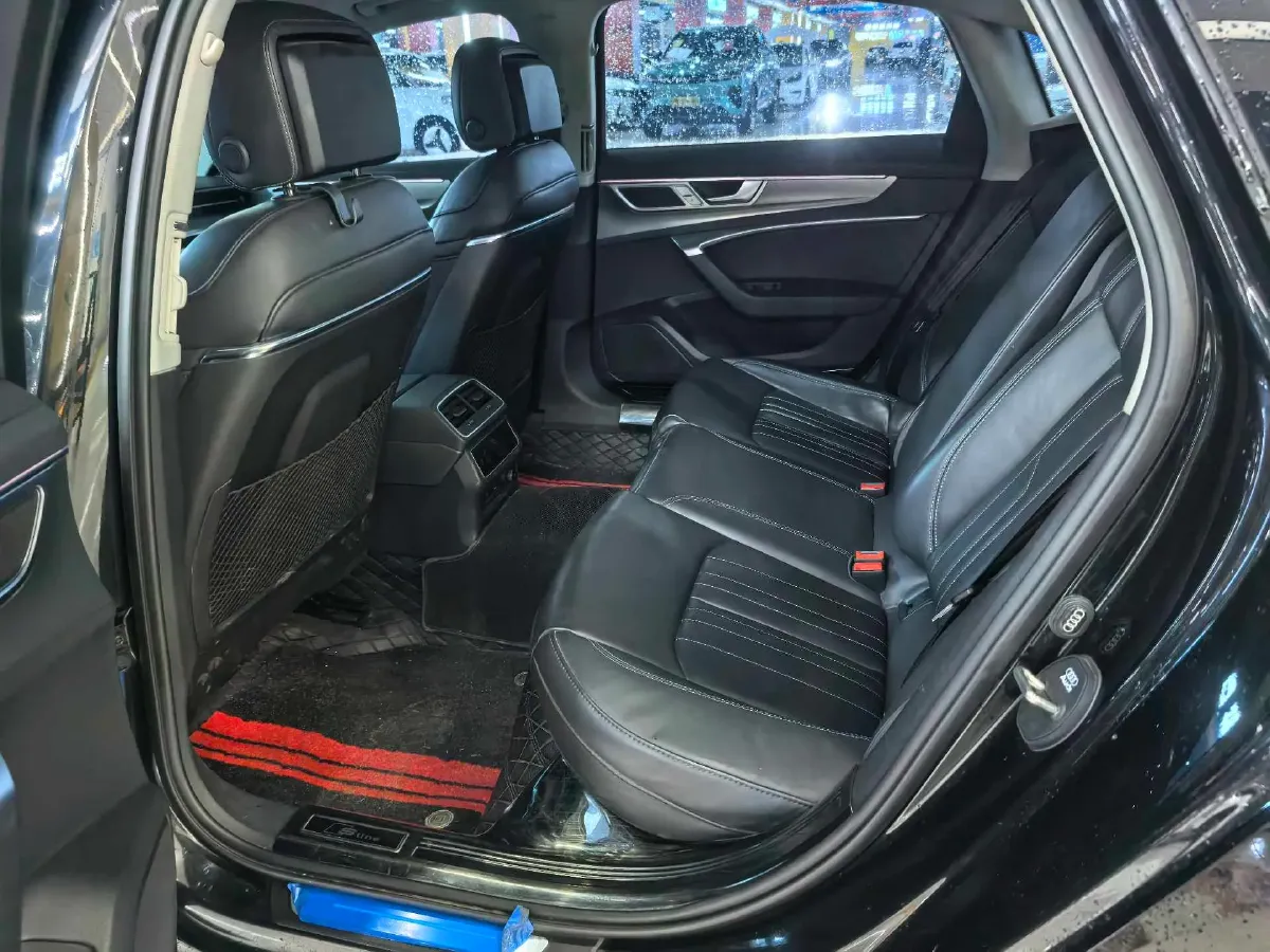 2023 Audi A6L 2.0T 245HP L4 7DCT,autocango,china used car exporter,china ev exporter,chinese used car exporter,chinese used ev exporter