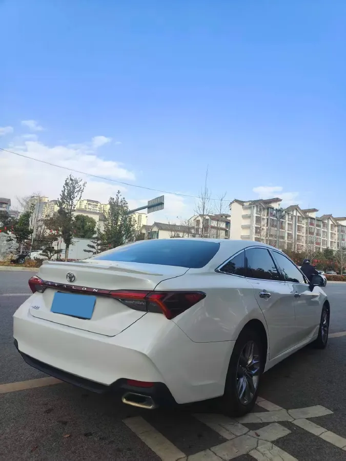 2021 Toyota Avalon 2.5L 209HP L4 8AT,autocango,china used car exporter,china ev exporter,chinese used car exporter,chinese used ev exporter