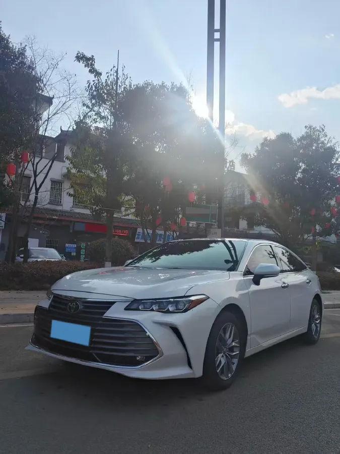 2021 Toyota Avalon 2.5L 209HP L4 8AT,autocango,china used car exporter,china ev exporter,chinese used car exporter,chinese used ev exporter
