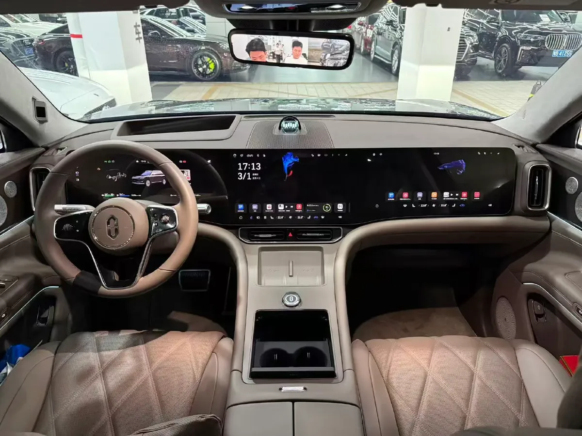 2025 AITO AITO M9 REEV 160HP REEV 52KWH,autocango,china used car exporter,china ev exporter,chinese used car exporter,chinese used ev exporter