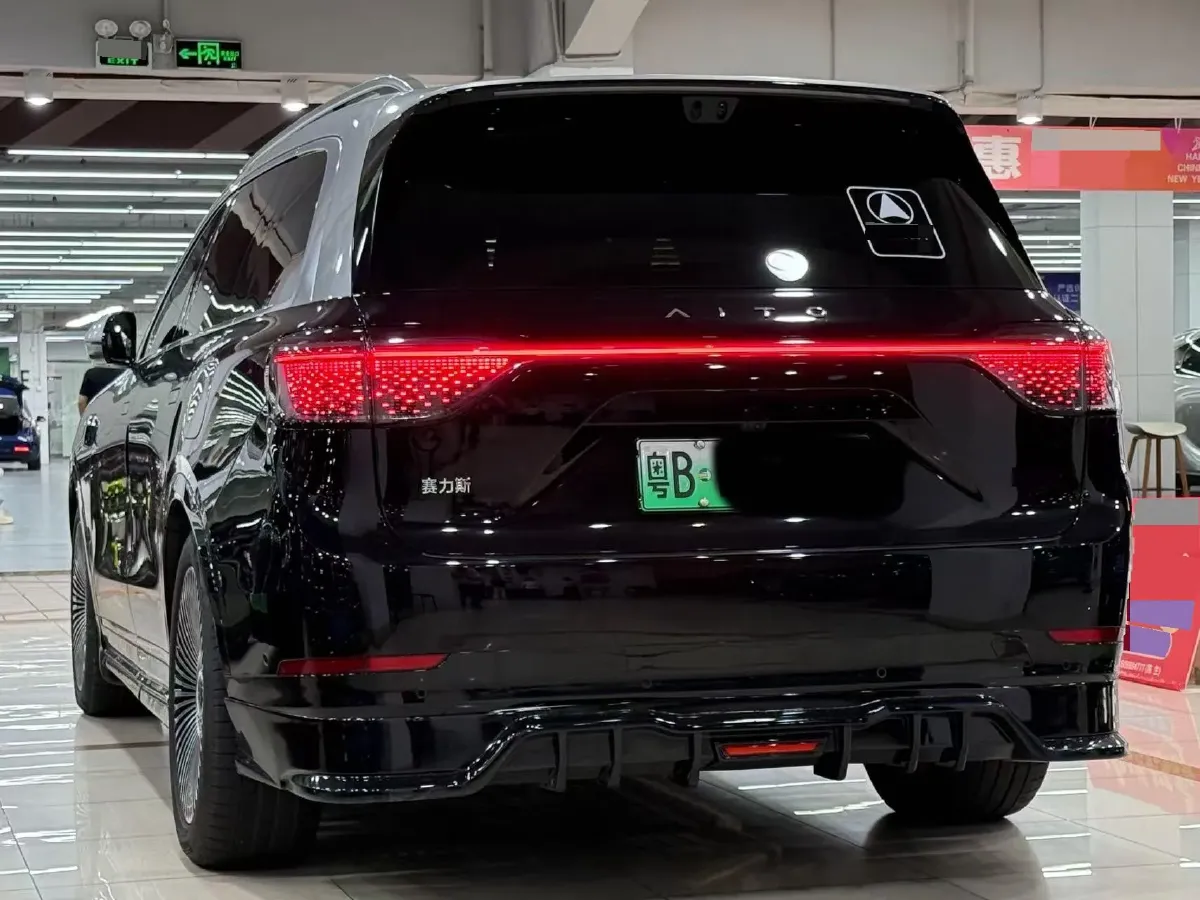 2025 AITO AITO M9 REEV 160HP REEV 52KWH,autocango,china used car exporter,china ev exporter,chinese used car exporter,chinese used ev exporter