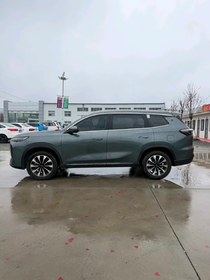 2025 Chery Tiggo 8 Plus 1.6T 197HP L4 7DCT,autocango,china used car exporter,china ev exporter,chinese used car exporter,chinese used ev exporter