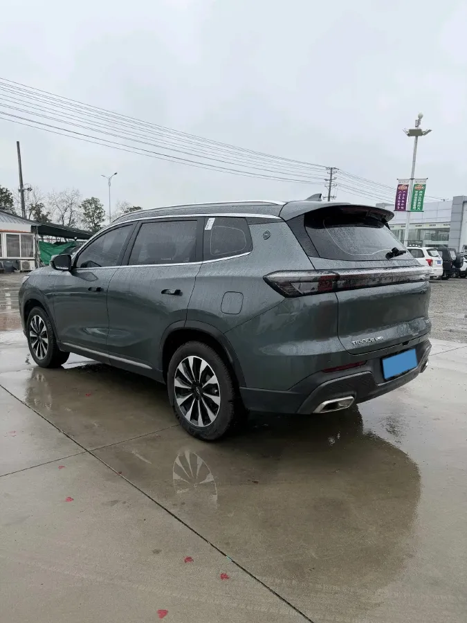 2025 Chery Tiggo 8 Plus 1.6T 197HP L4 7DCT,autocango,china used car exporter,china ev exporter,chinese used car exporter,chinese used ev exporter