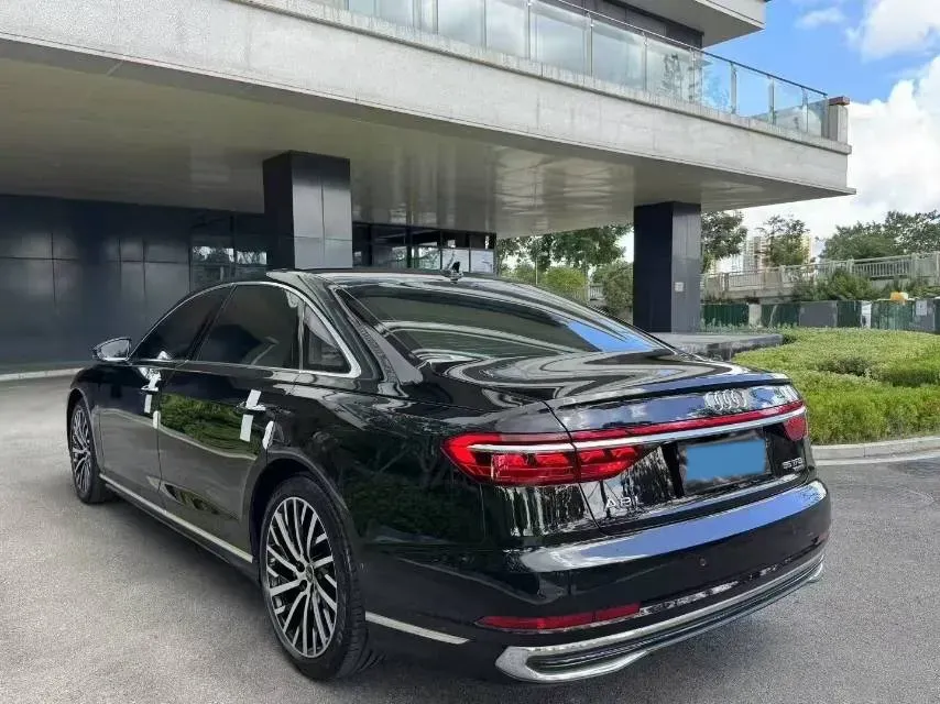 2023 Audi A8 3.0T 286HP V6 8AT,autocango,china used car exporter,china ev exporter,chinese used car exporter,chinese used ev exporter