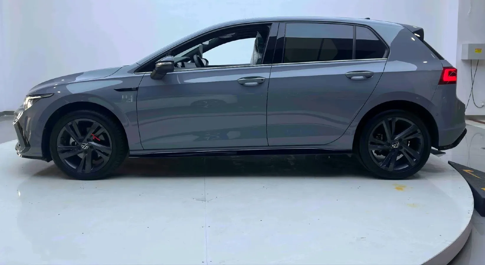 2023 Volkswagen Golf 1.4T 150HP L4 7DCT,autocango,china used car exporter,china ev exporter,chinese used car exporter,chinese used ev exporter