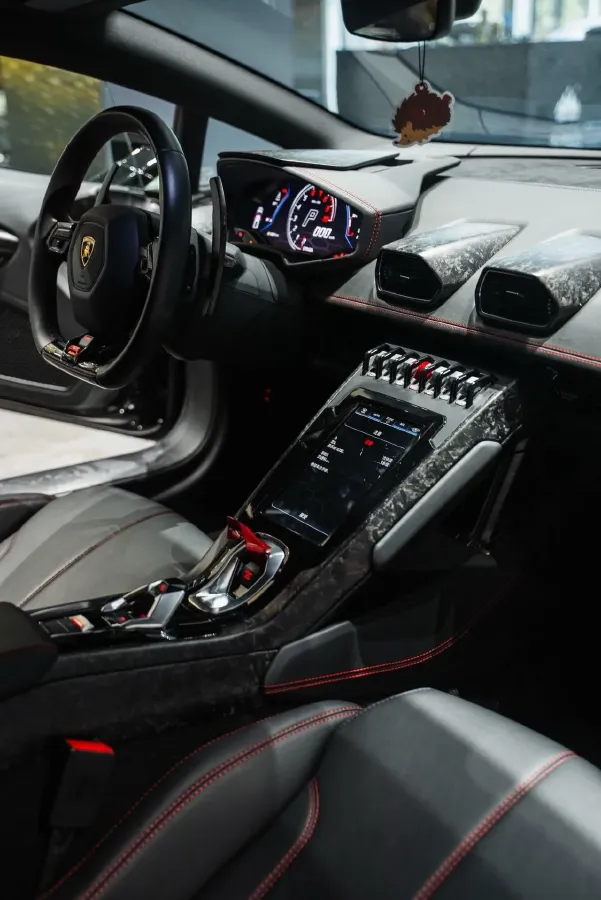 2019 Lamborghini Huracán 5.2L 640HP V10 7DCT,autocango,china used car exporter,china ev exporter,chinese used car exporter,chinese used ev exporter