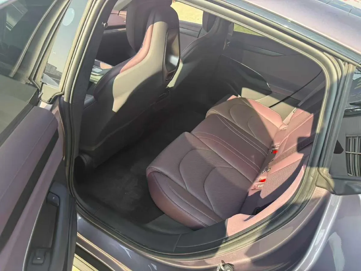 2024 MI SU7 BEV 73.6KWH,autocango,china used car exporter,china ev exporter,chinese used car exporter,chinese used ev exporter