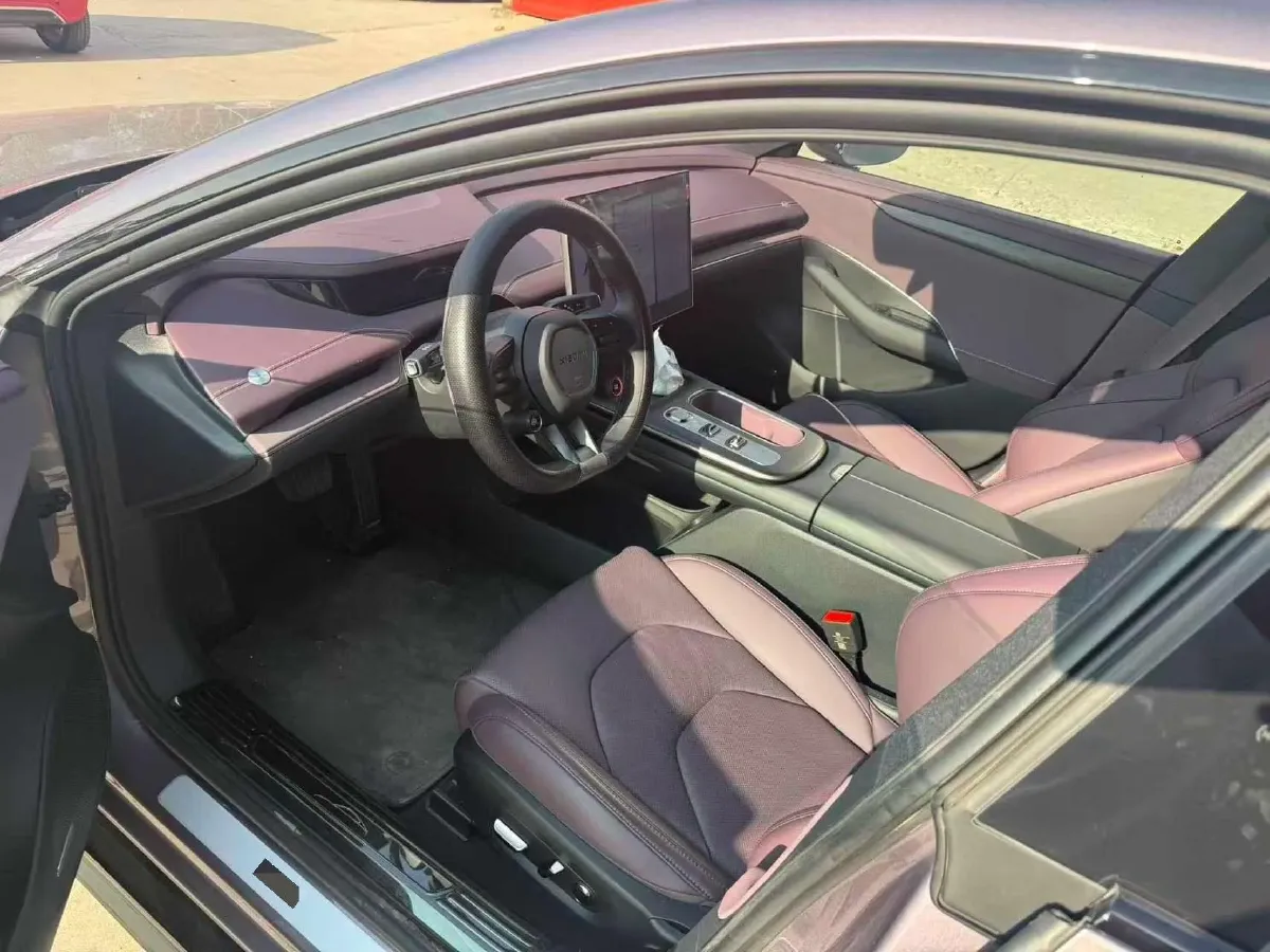 2024 MI SU7 BEV 73.6KWH,autocango,china used car exporter,china ev exporter,chinese used car exporter,chinese used ev exporter