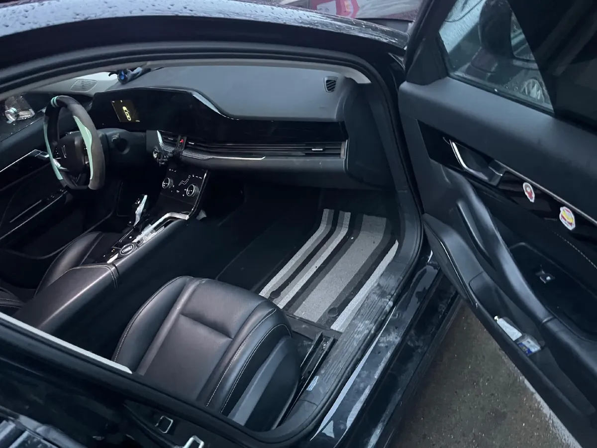 2022 Bestune B70 1.5T 169HP L4 7DCT,autocango,china used car exporter,china ev exporter,chinese used car exporter,chinese used ev exporter