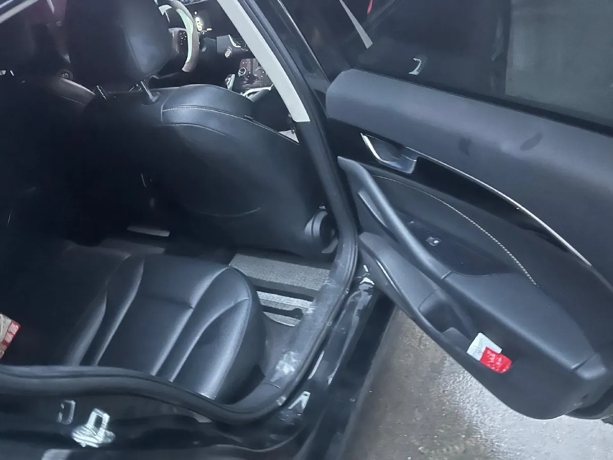 2022 Bestune B70 1.5T 169HP L4 7DCT,autocango,china used car exporter,china ev exporter,chinese used car exporter,chinese used ev exporter