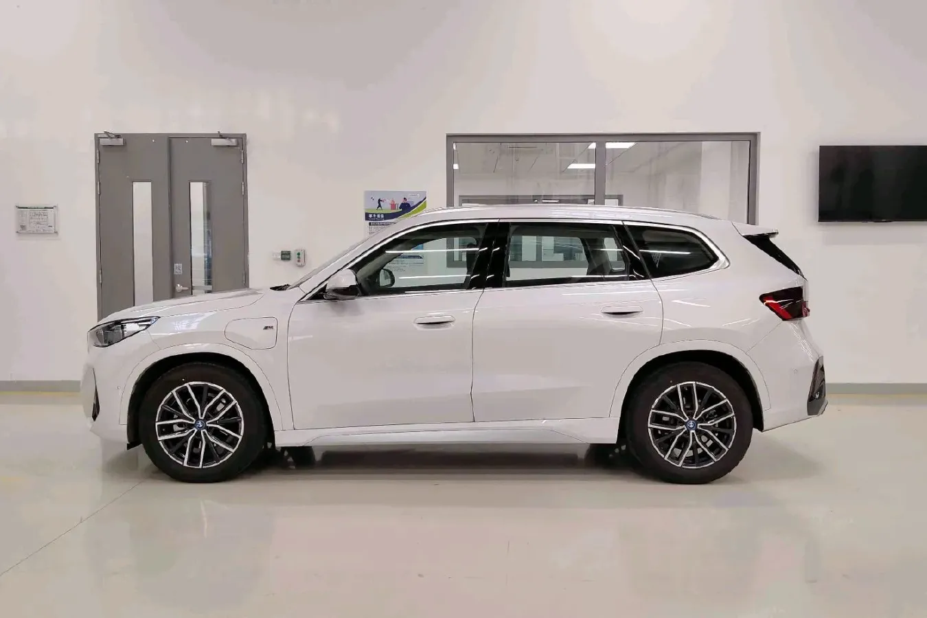 2025 Iveco 3.0T 179HP L4 8AT,autocango,china used car exporter,china ev exporter,chinese used car exporter,chinese used ev exporter