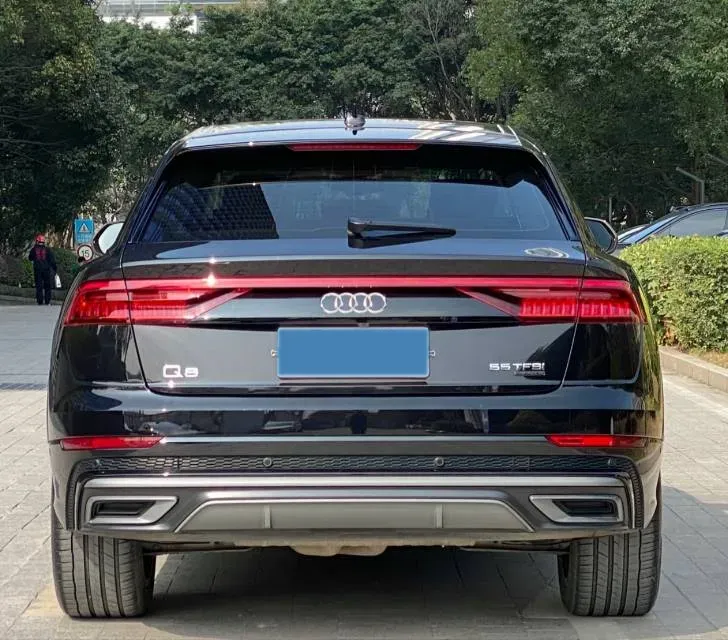2021 Audi Q8 3.0T 340HP V6 8AT,autocango,china used car exporter,china ev exporter,chinese used car exporter,chinese used ev exporter