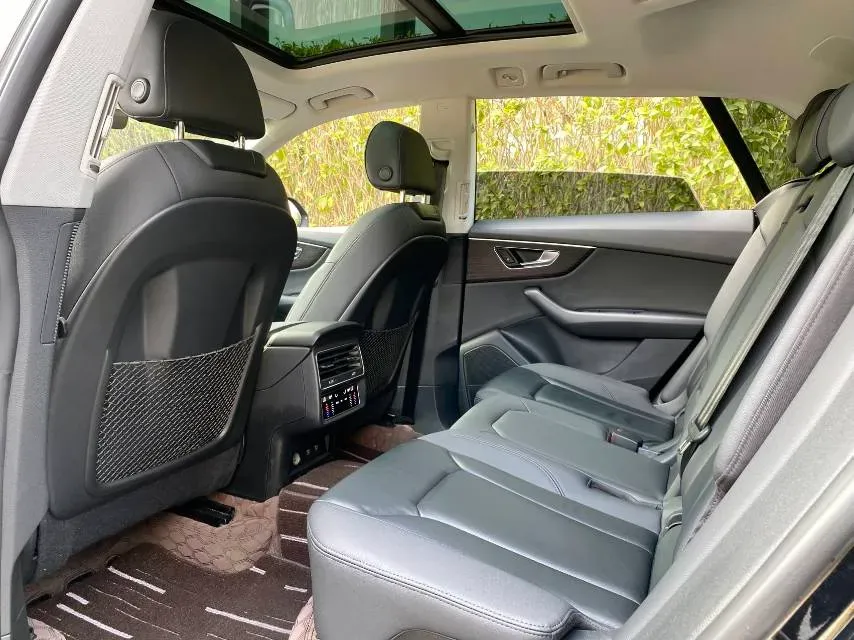 2021 Audi Q8 3.0T 340HP V6 8AT,autocango,china used car exporter,china ev exporter,chinese used car exporter,chinese used ev exporter