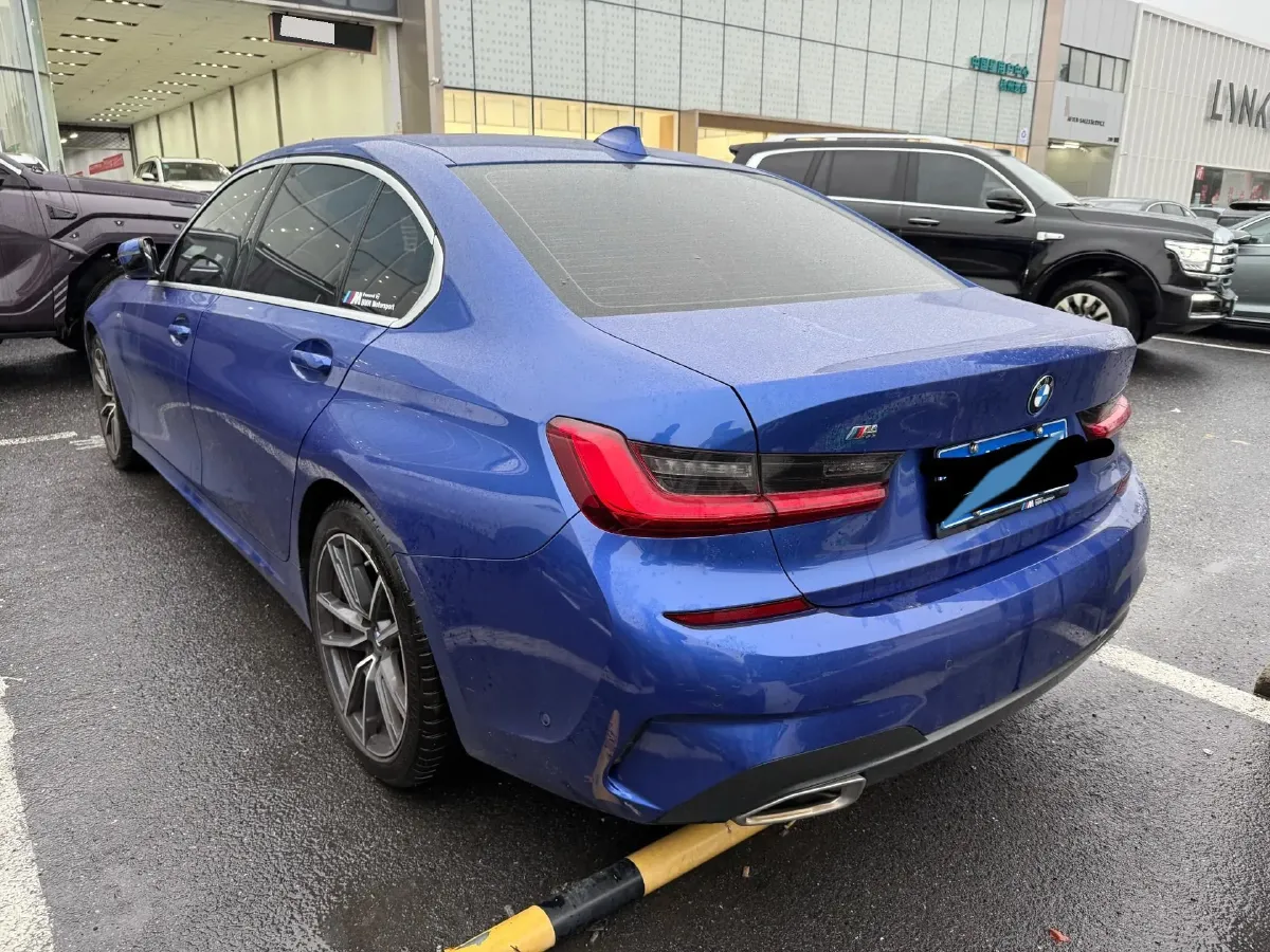 2020 BMW 3 Series 2.0T 156HP L4 8AT,autocango,china used car exporter,china ev exporter,chinese used car exporter,chinese used ev exporter