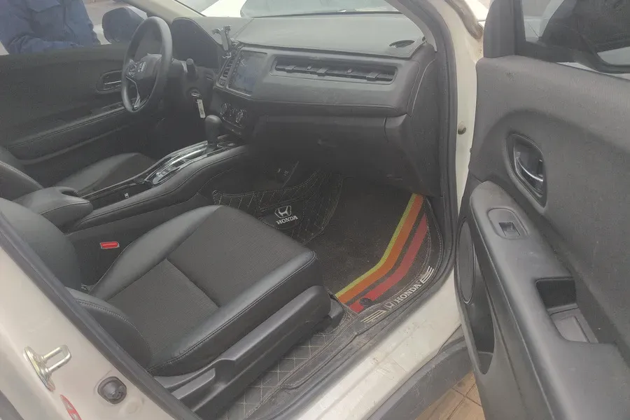 2020 Honda Vezel 1.5L 131HP L4 CVT,autocango,china used car exporter,china ev exporter,chinese used car exporter,chinese used ev exporter