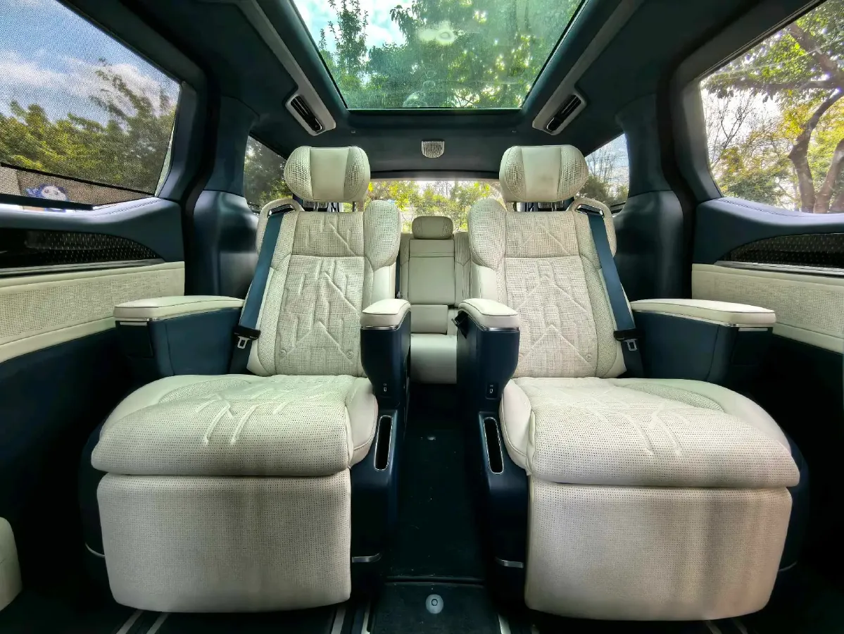 2024 Zeekr 009 BEV 108KWH,autocango,china used car exporter,china ev exporter,chinese used car exporter,chinese used ev exporter