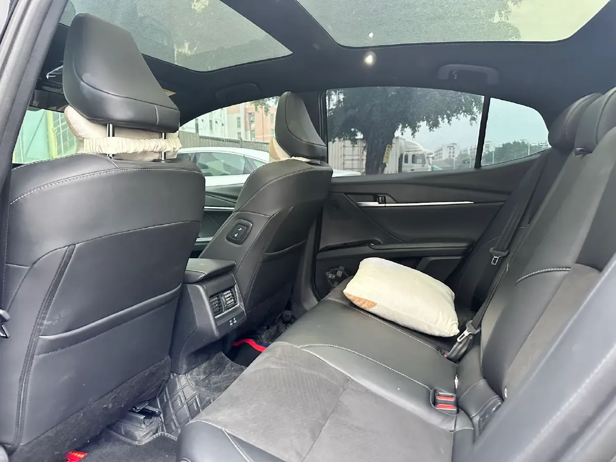 2024 Toyota Camry 2.0L 152HP L4 E-CVT Hybrid,autocango,china used car exporter,china ev exporter,chinese used car exporter,chinese used ev exporter