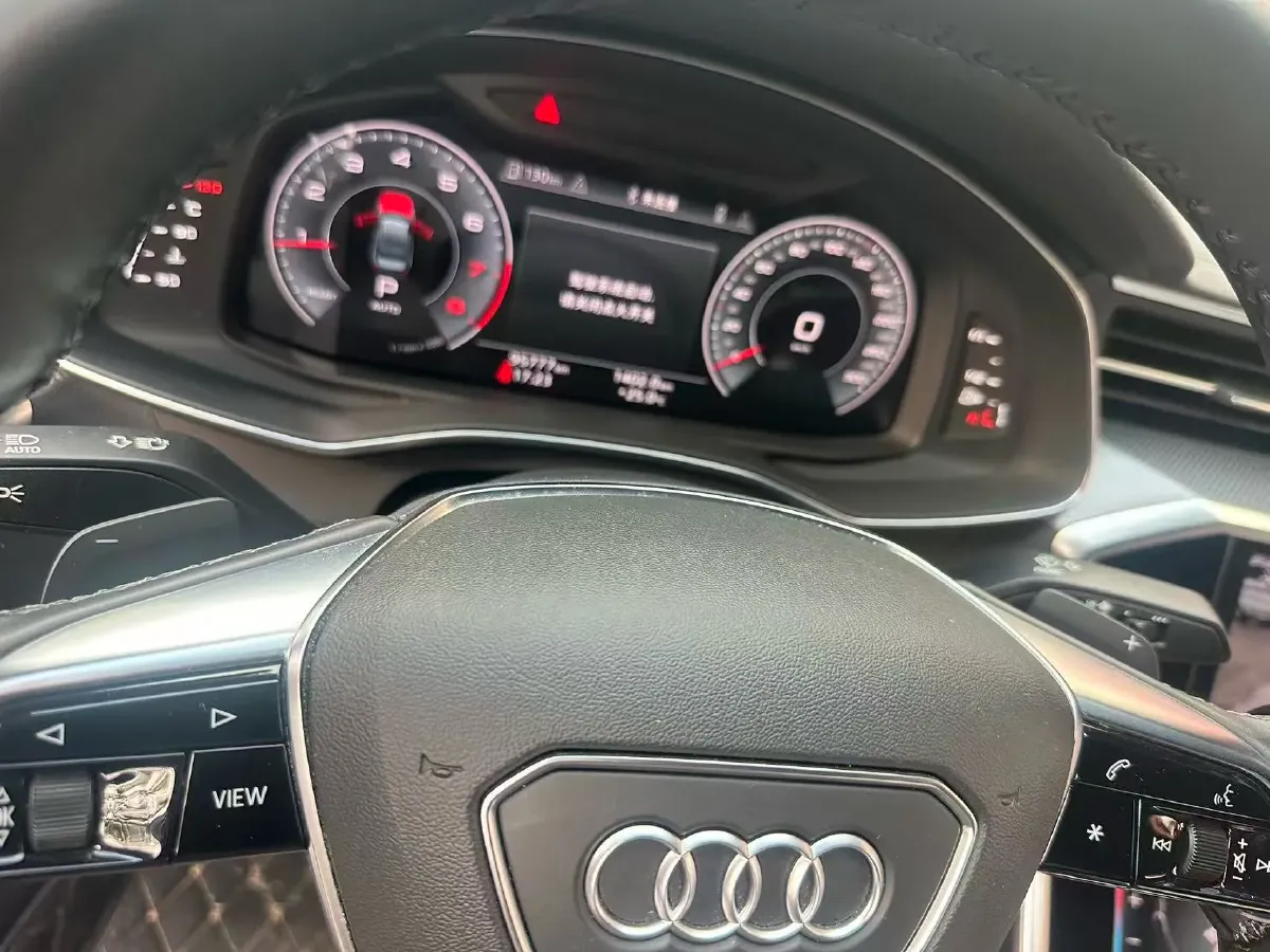 2021 Audi A6L 2.0T 224HP L4 7DCT,autocango,china used car exporter,china ev exporter,chinese used car exporter,chinese used ev exporter