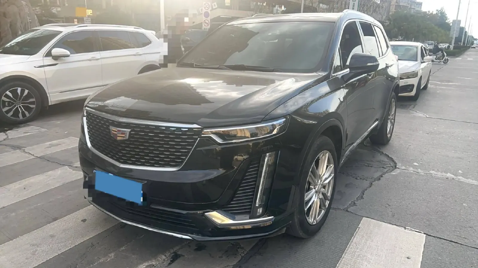 2022 Cadillac XT6 2.0T 237HP L4 9AT,autocango,china used car exporter,china ev exporter,chinese used car exporter,chinese used ev exporter