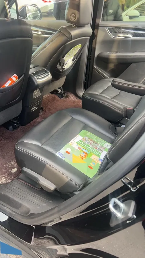 2022 Cadillac XT6 2.0T 237HP L4 9AT,autocango,china used car exporter,china ev exporter,chinese used car exporter,chinese used ev exporter