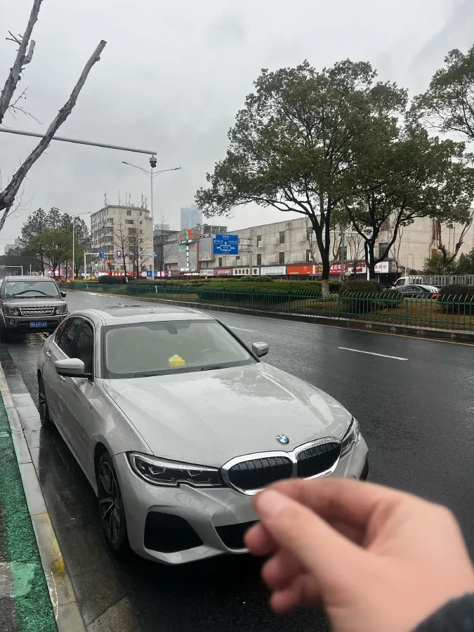 2022 BMW 3 Series 2.0T 156HP L4 8AT,autocango,china used car exporter,china ev exporter,chinese used car exporter,chinese used ev exporter