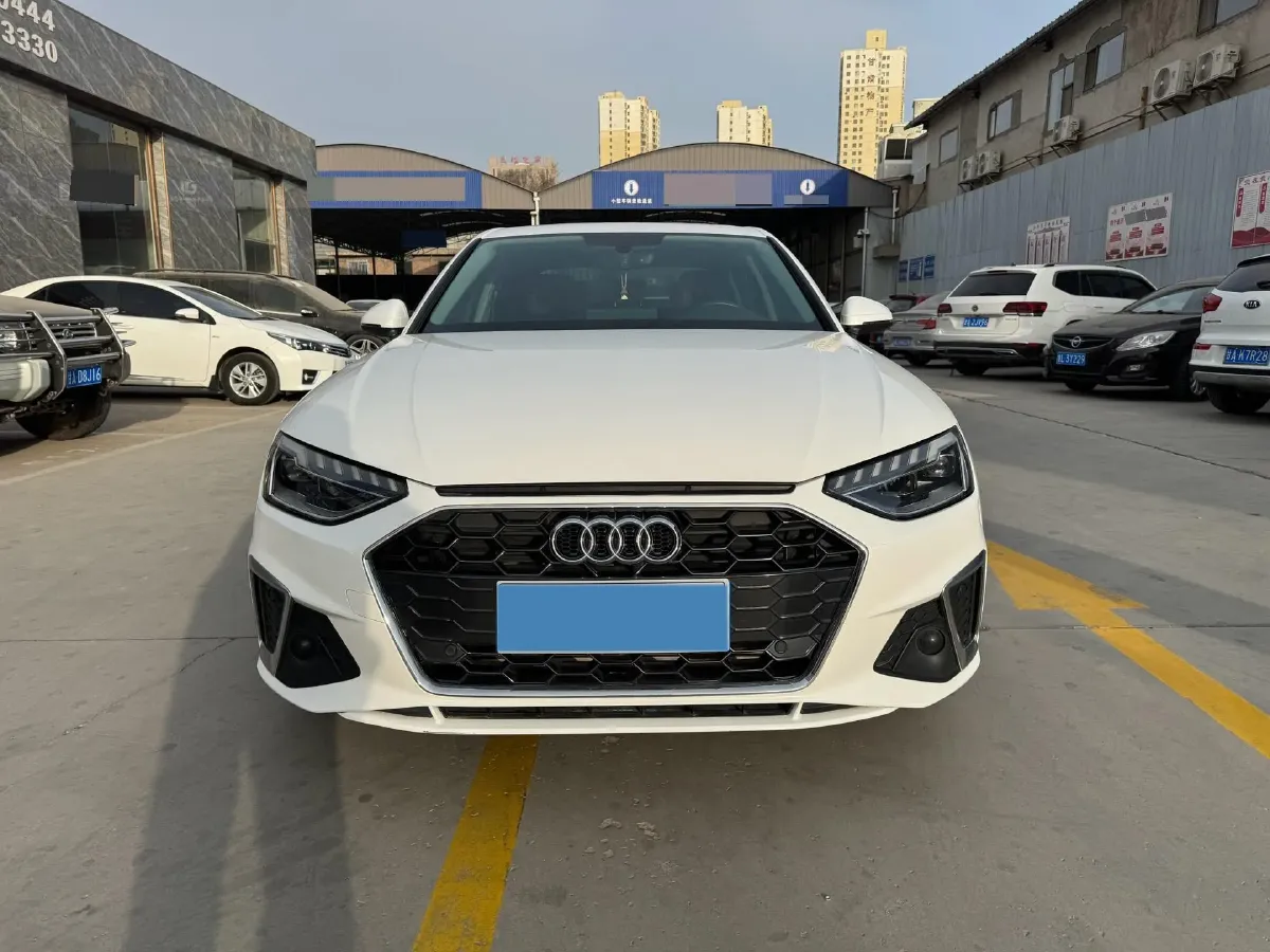 2020 Audi A4L 2.0T 190HP L4 7DCT,autocango,china used car exporter,china ev exporter,chinese used car exporter,chinese used ev exporter