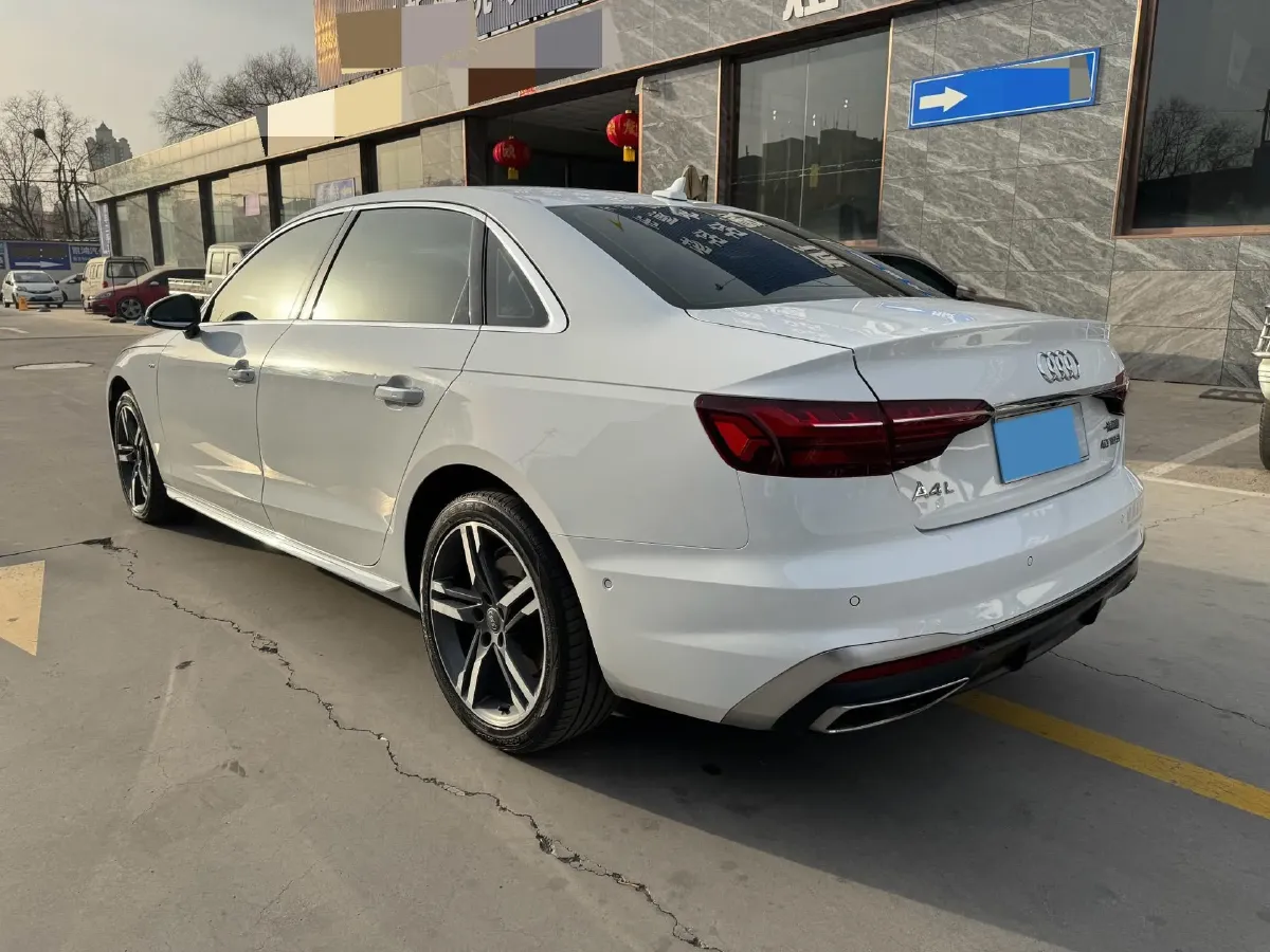 2020 Audi A4L 2.0T 190HP L4 7DCT,autocango,china used car exporter,china ev exporter,chinese used car exporter,chinese used ev exporter
