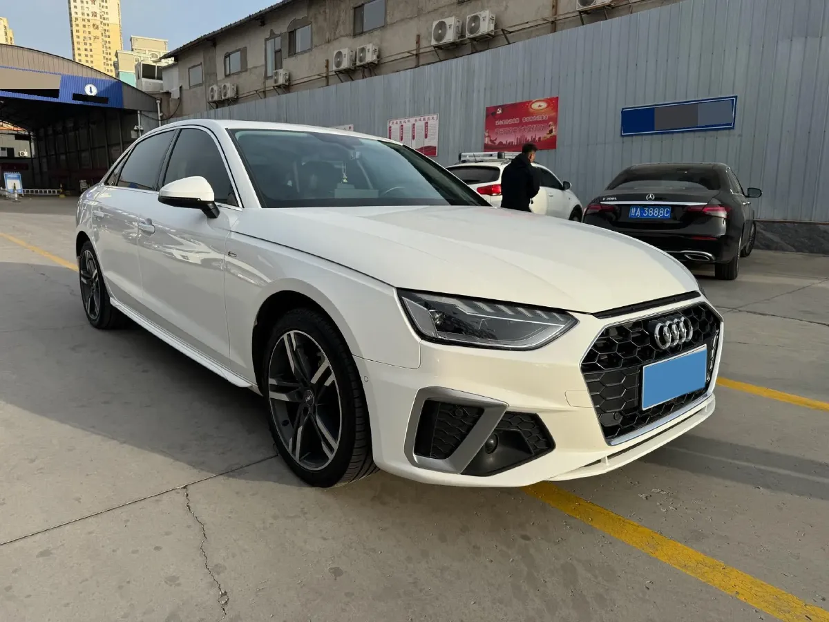 2020 Audi A4L 2.0T 190HP L4 7DCT,autocango,china used car exporter,china ev exporter,chinese used car exporter,chinese used ev exporter