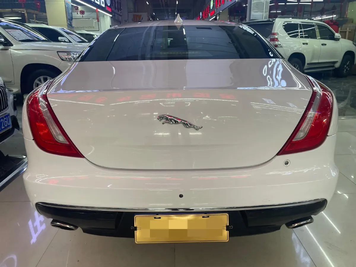 2016 Jaguar XJ 3.0T 340HP V6 8AT,autocango,china used car exporter,china ev exporter,chinese used car exporter,chinese used ev exporter