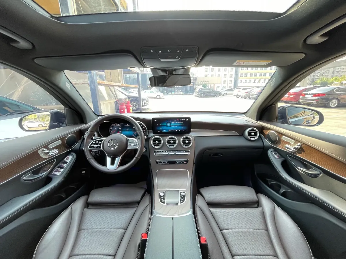 2022 Mercedes-Benz GLC Class 2.0T 258HP L4 9AT,autocango,china used car exporter,china ev exporter,chinese used car exporter,chinese used ev exporter