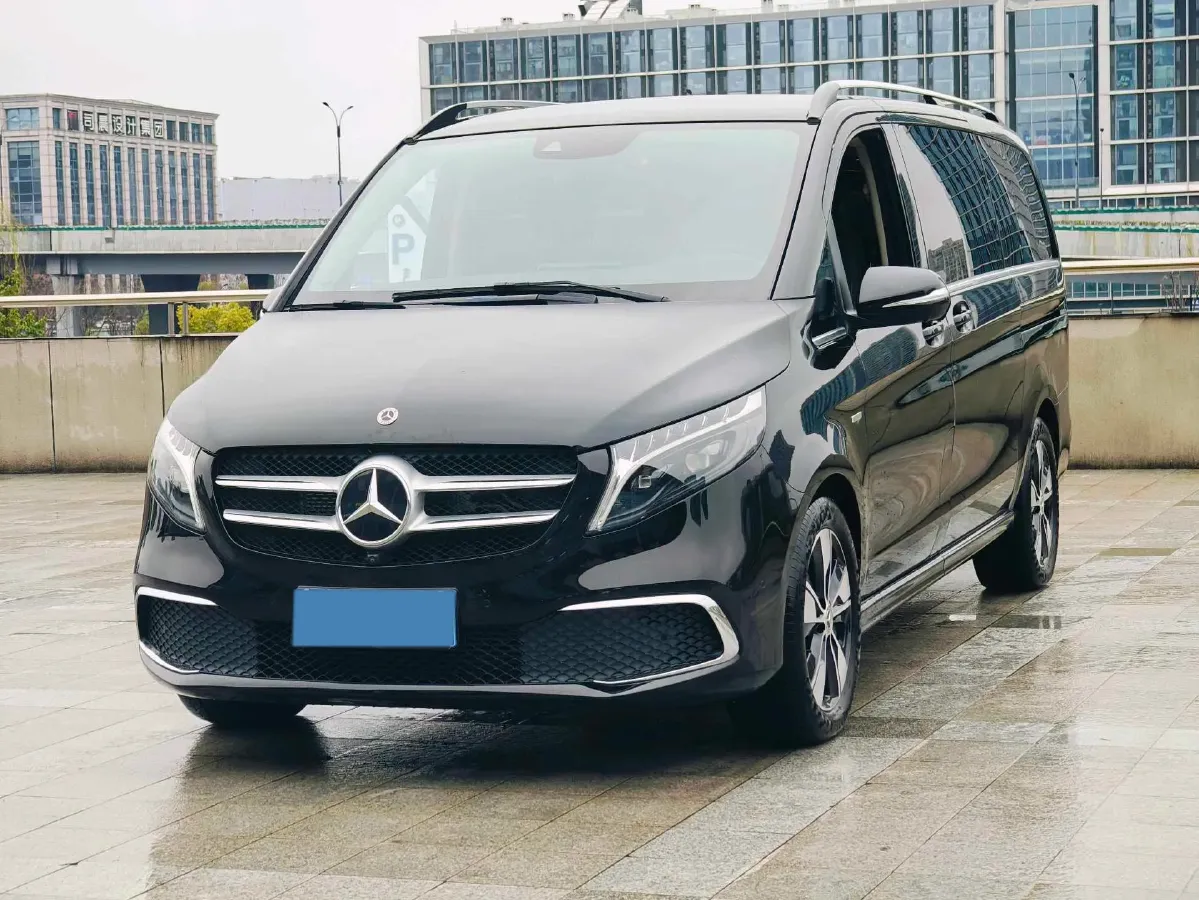 2022 Mercedes-Benz V Class 2.0T 211HP L4 9AT,autocango,china used car exporter,china ev exporter,chinese used car exporter,chinese used ev exporter