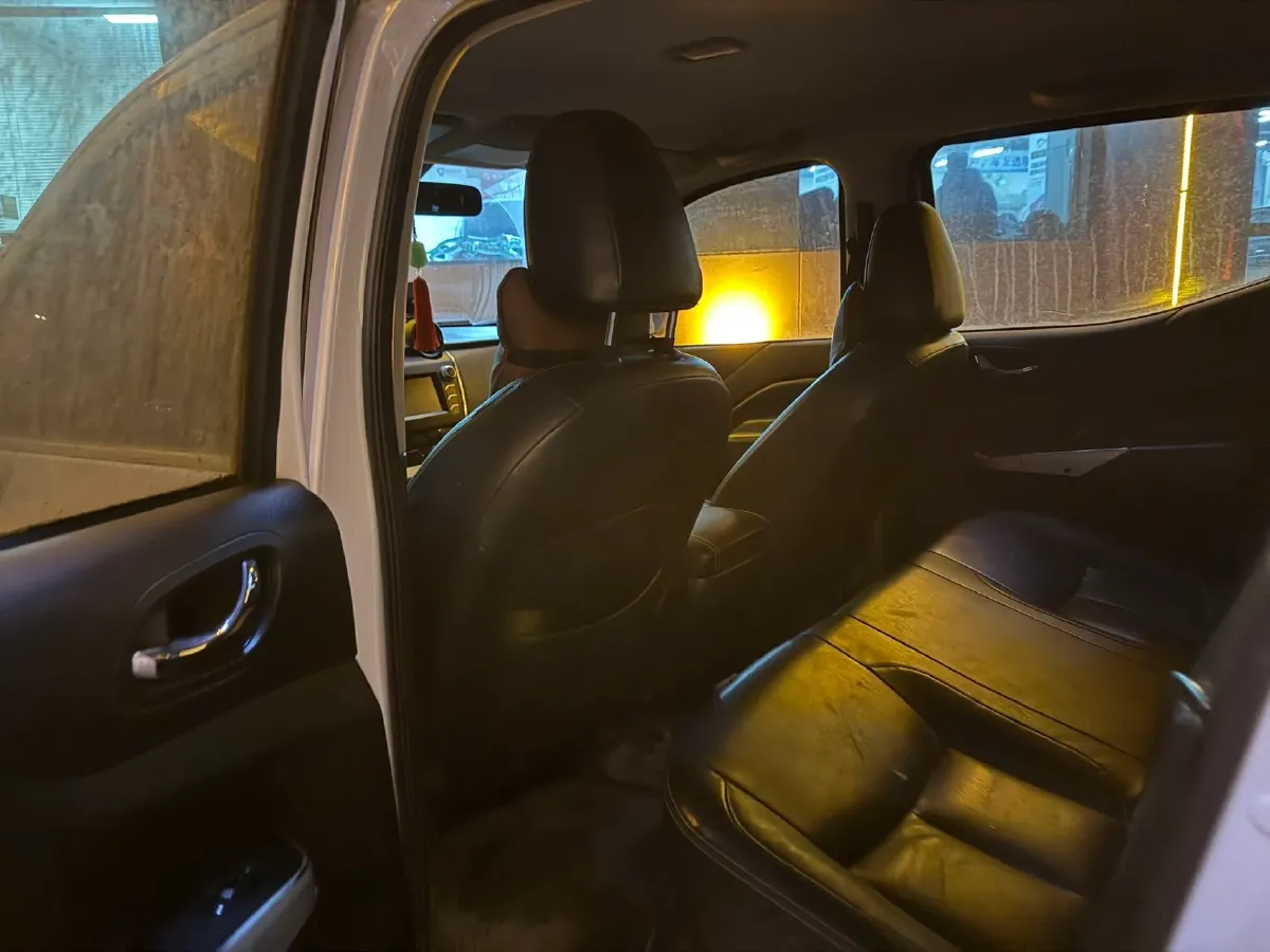 2021 Dongfeng RuiQi 6 2.3T 163HP L4 6MT,autocango,china used car exporter,china ev exporter,chinese used car exporter,chinese used ev exporter