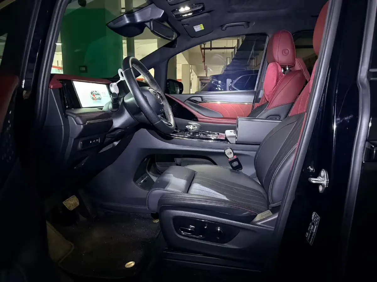 2025 GAC Trumpchi M8 2.0T 190HP L4 2DHT Hybrid,autocango,china used car exporter,china ev exporter,chinese used car exporter,chinese used ev exporter