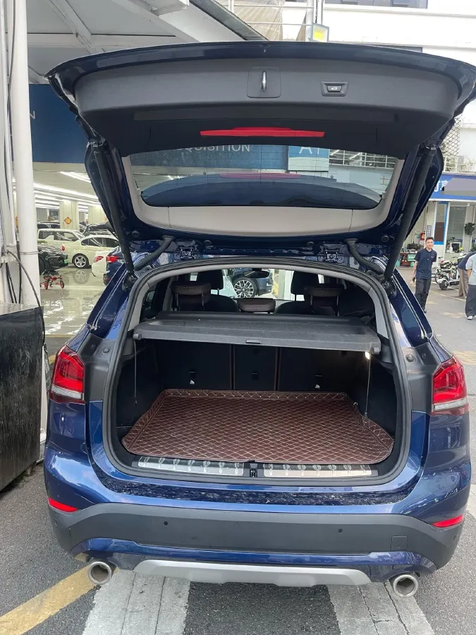 2020 BMW X1 1.5T 140HP L3 7DCT,autocango,china used car exporter,china ev exporter,chinese used car exporter,chinese used ev exporter