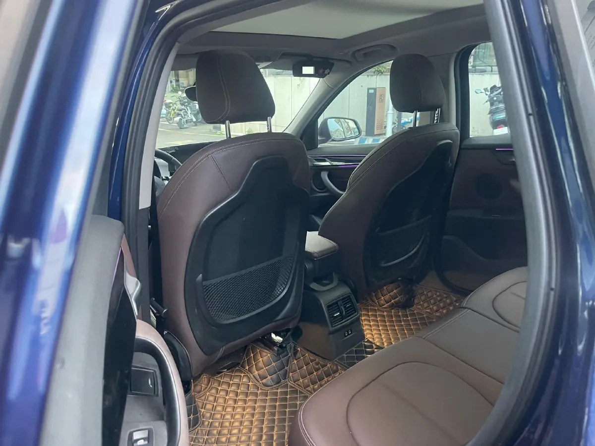 2020 BMW X1 1.5T 140HP L3 7DCT,autocango,china used car exporter,china ev exporter,chinese used car exporter,chinese used ev exporter