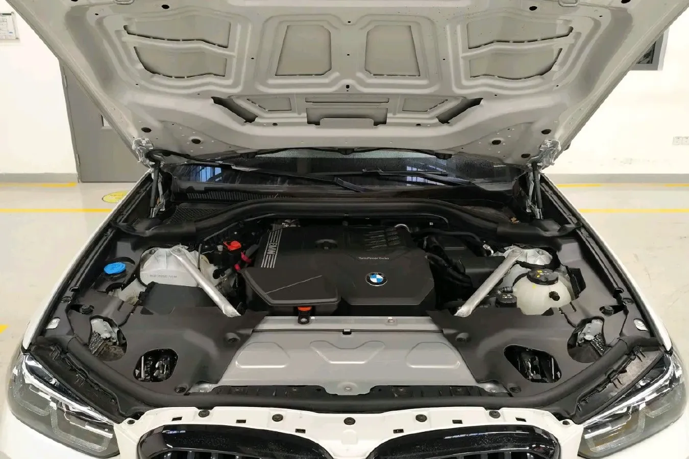 2023 BMW X3 2.0T 245HP L4 8AT,autocango,china used car exporter,china ev exporter,chinese used car exporter,chinese used ev exporter