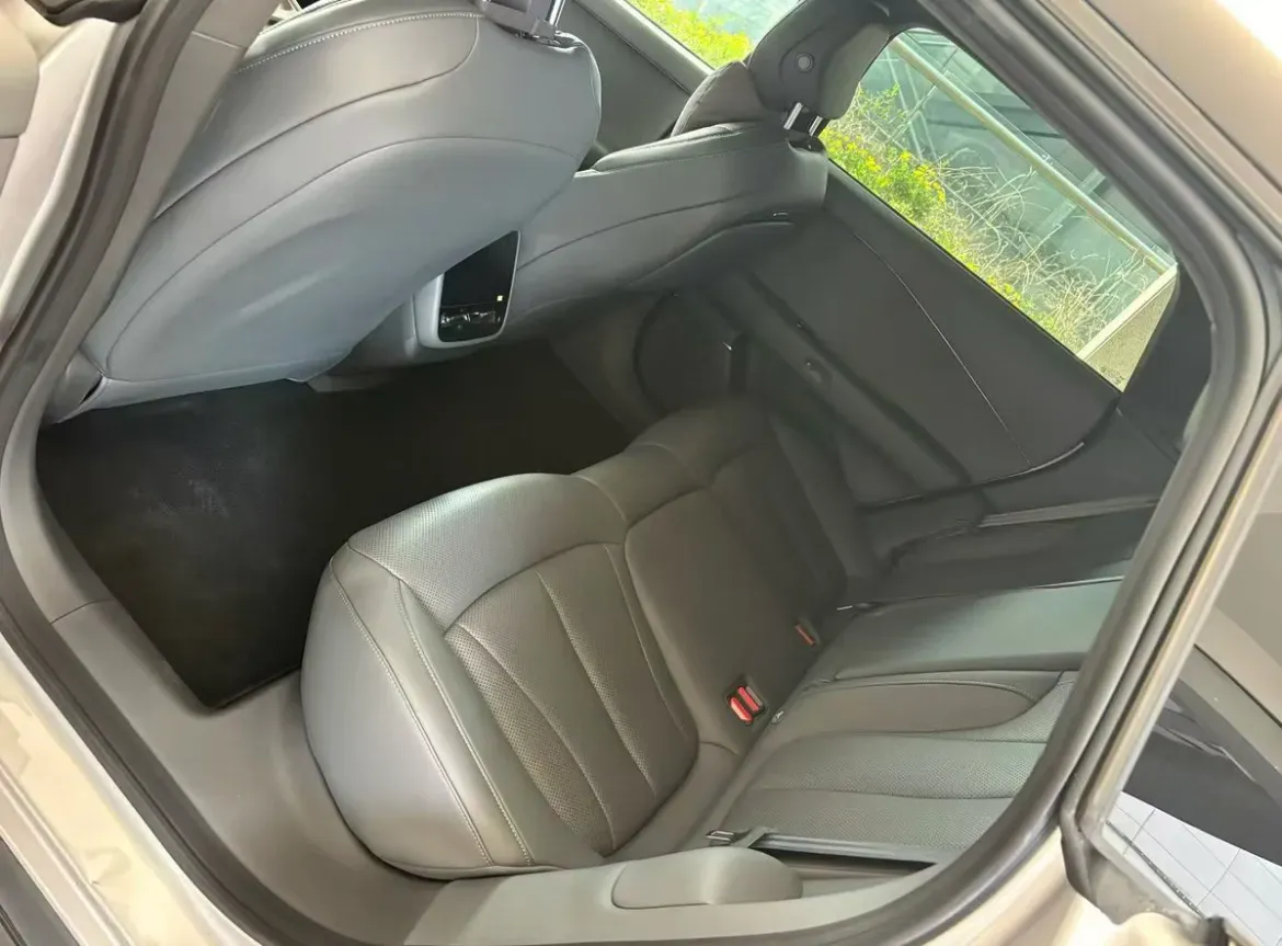 2024 Xpeng P7+ BEV 60.7KWH,autocango,china used car exporter,china ev exporter,chinese used car exporter,chinese used ev exporter