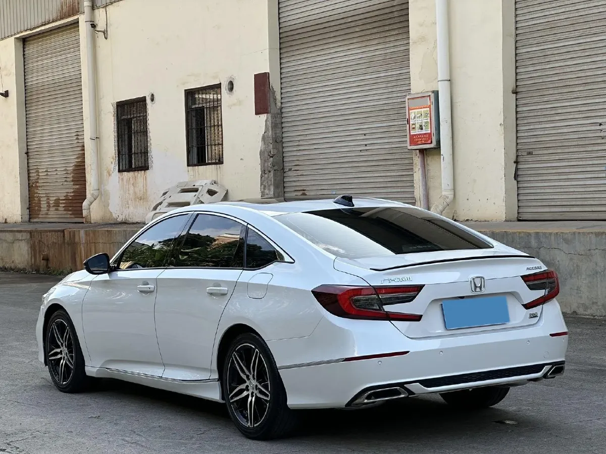 2022 Honda Accord 1.5T 194HP L4 CVT,autocango,china used car exporter,china ev exporter,chinese used car exporter,chinese used ev exporter